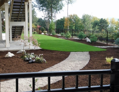 Green Lawn Methuen, Massachusetts Gardeners, Backyard Landscape Ideas